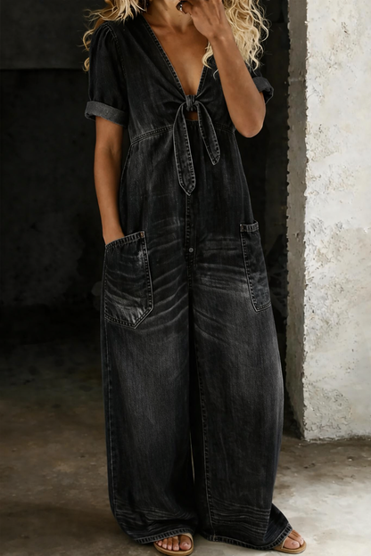 Maya | Short jumpsuit with short sleeves and a V-neck