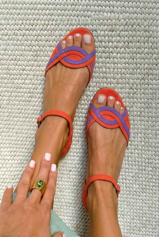 Suede flat sandals with open toe, interlocking strap and ankle strap